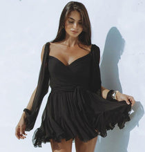 Load image into Gallery viewer, Elegante prendisole estivo corto di AMY ROSE - L&#39;eleganza senza sforzo ti aspetta!

